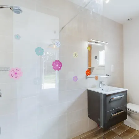 Jaffe By Interhome * Saint-Sulpice-de-Royan